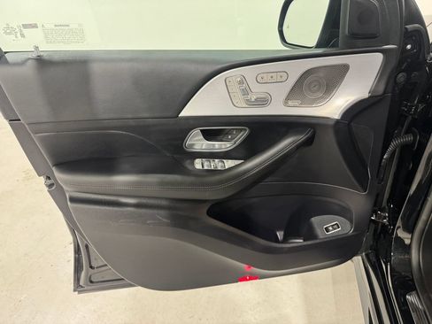 Used 2026 Mercedes-Benz GLS 450 4MATIC image 16