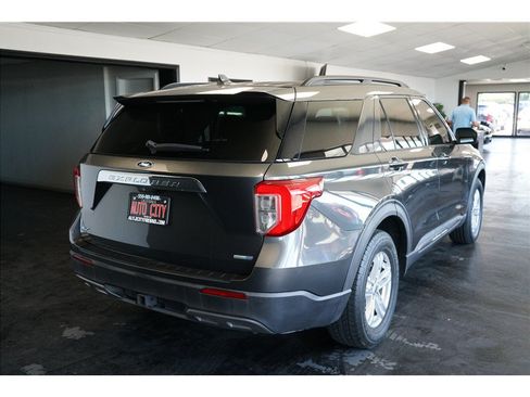 Used 2020 Ford Explorer XLT w/ Equipment Group 202A AWD/4WD image 7