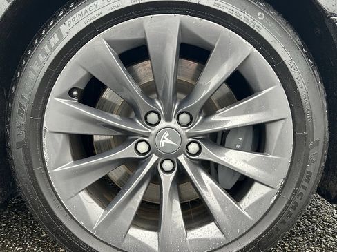 Used 2020 Tesla Model S Long Range Plus image 26