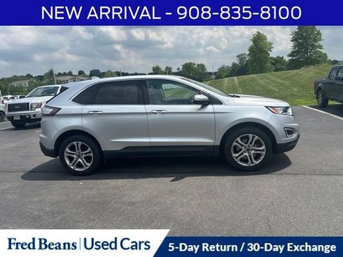 Used 2017 Ford Edge Titanium AWD/4WD image 4