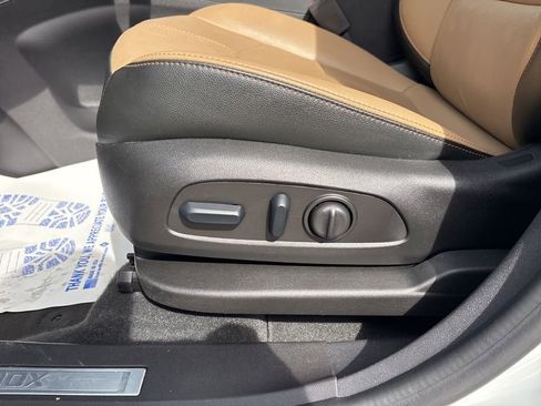 Used 2024 Chevrolet Equinox Premier image 62