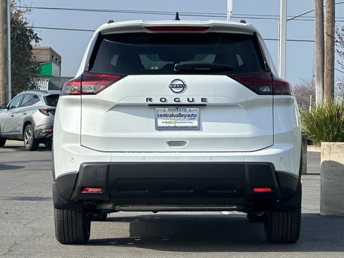 New 2026 Nissan Rogue SV image 5