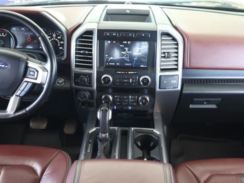 Used 2019 Ford F150 Platinum w/ Equipment Group 701A Luxury AWD/4WD image 17