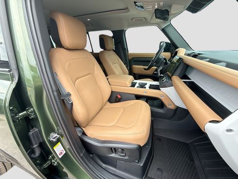 New 2026 Land Rover Defender 110 X-Dynamic SE AWD/4WD image 15