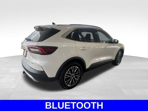 Certified 2024 Ford Escape SE w/ PHEV Premium Package image 4