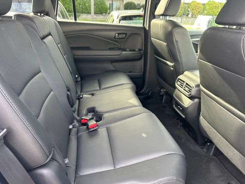 Used 2024 Honda Passport EX-L image 30