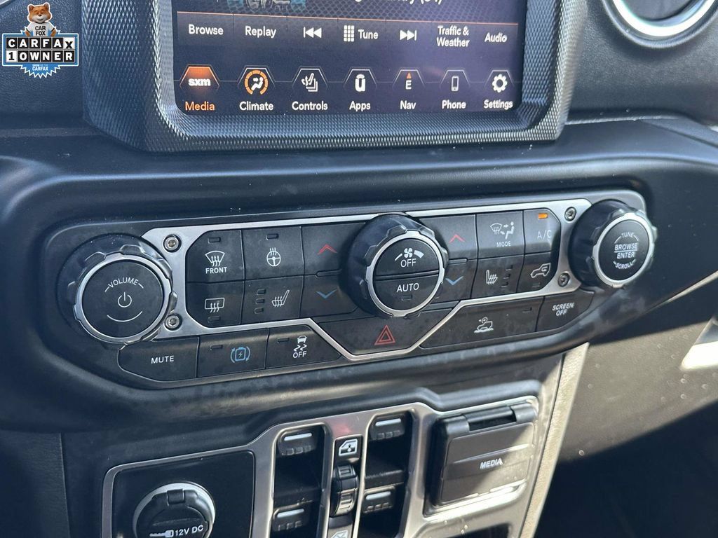 Used 2023 Jeep Wrangler Unlimited Sahara w/ Cold Weather Group AWD/4WD image 27