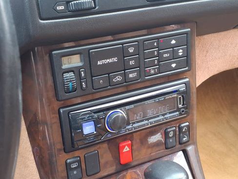 Used 1993 Mercedes-Benz 300 SL image 13