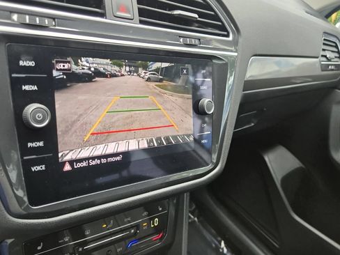 Used 2024 Volkswagen Tiguan SE FWD image 20