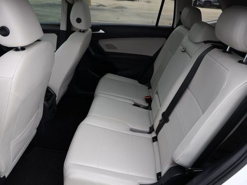 Used 2021 Volkswagen Tiguan SEL image 13