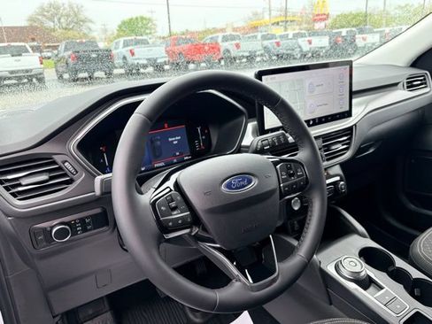 Used 2024 Ford Escape Active w/ Tech Pack #1 AWD/4WD image 19