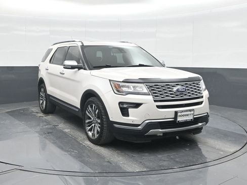 Used 2018 Ford Explorer Platinum image 8