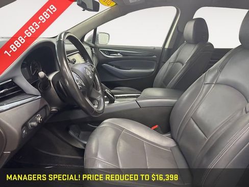 Used 2018 Buick Enclave Premium w/ LPO, Hit The Road Package AWD/4WD image 9