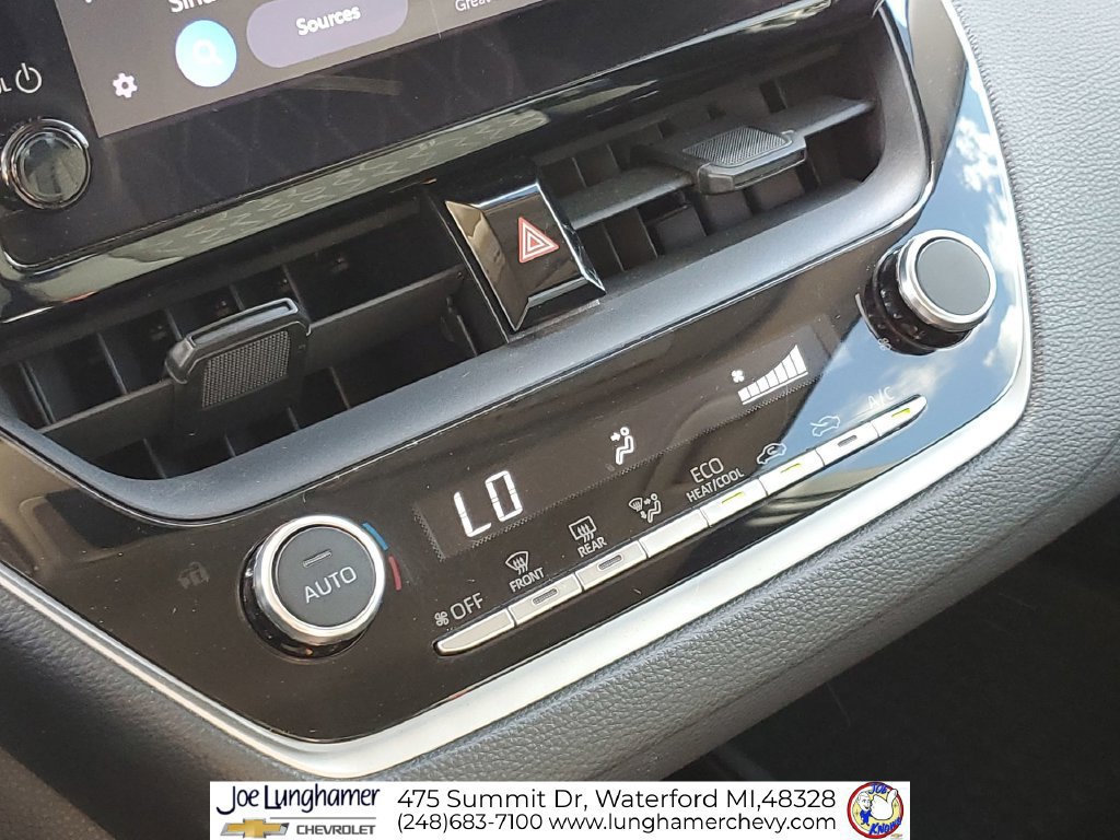 Used 2023 Toyota Corolla LE FWD image 17