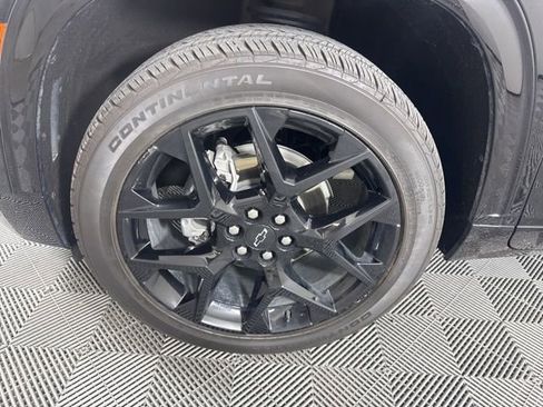 Used 2024 Chevrolet Traverse RS AWD/4WD image 9