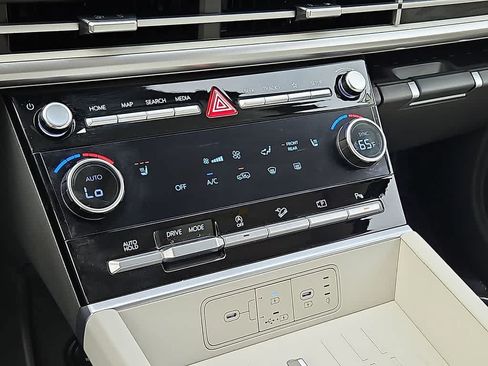 Certified 2026 Hyundai Santa Fe SEL FWD image 15