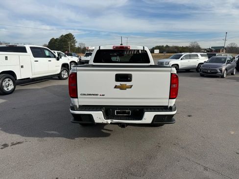 Used 2020 Chevrolet Colorado W/T w/ WT Convenience Package AWD/4WD image 5
