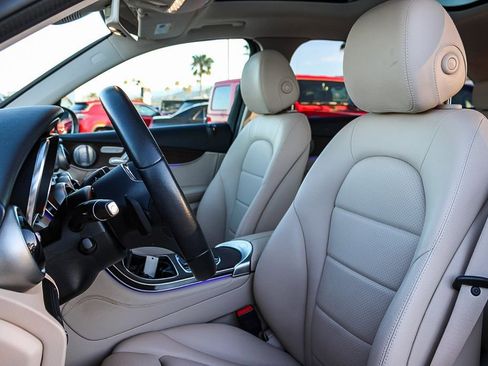 Used 2020 Mercedes-Benz GLC 300 image 18