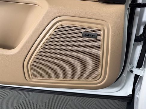 Certified 2026 Porsche Macan AWD/4WD image 21