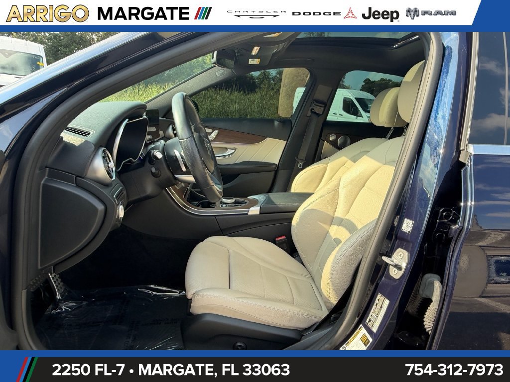 Used 2020 Mercedes-Benz C 300 4MATIC Sedan w/ AMG Line image 9