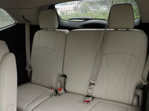 Used 2022 Buick Enclave Avenir AWD/4WD image 23