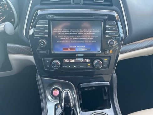 Used 2018 Nissan Maxima Platinum FWD image 24