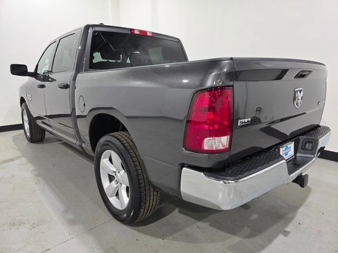 Used 2022 RAM 1500 Classic SLT image 41