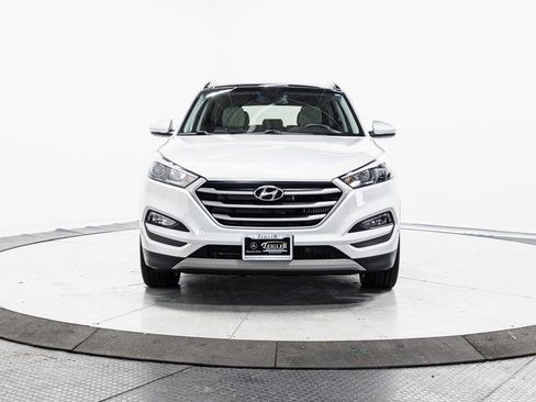 Used 2018 Hyundai Tucson Value w/ Cargo Package image 2