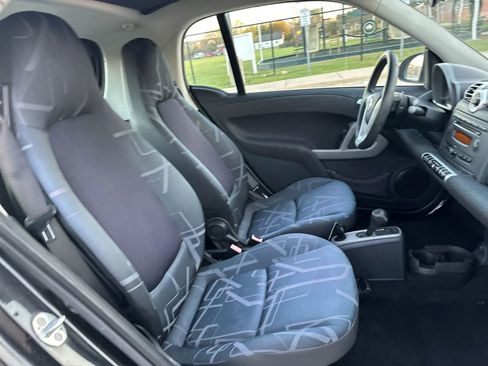 Used 2009 smart fortwo pure image 16