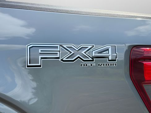 Used 2025 Ford F150 STX w/ Equipment Group 201A FX4 AWD/4WD image 18