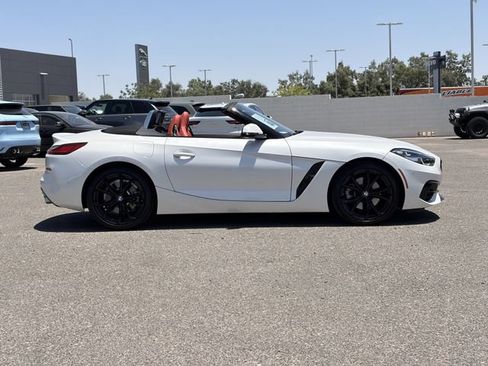Used 2022 BMW Z4 sDrive30i w/ Premium Package 2 RWD image 4