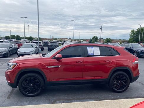 Used 2022 Volkswagen Atlas Cross Sport SE AWD/4WD image 4