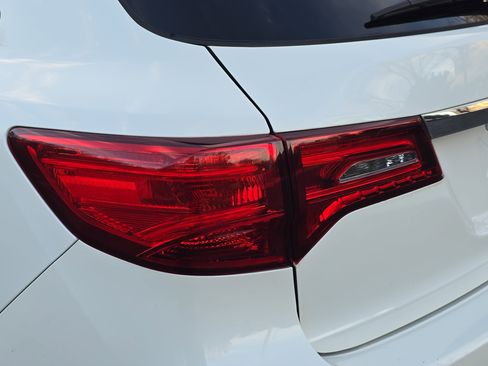 Used 2019 Acura MDX SH-AWD w/ Technology Package image 35