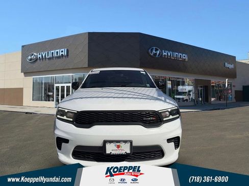 Used 2023 Dodge Durango GT w/ Blacktop Package AWD/4WD image 2