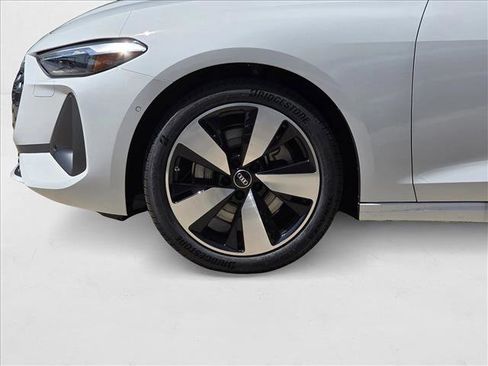 New 2025 Audi A5 2.0T Premium image 9