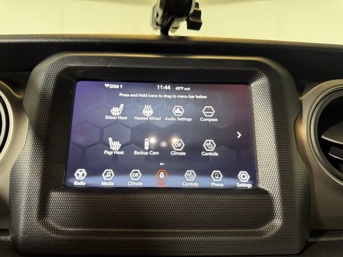 Used 2021 Jeep Wrangler Unlimited Sport image 16