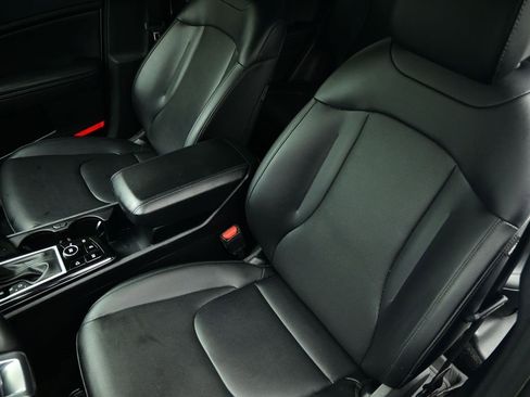 Certified 2024 Kia Sportage EX image 24