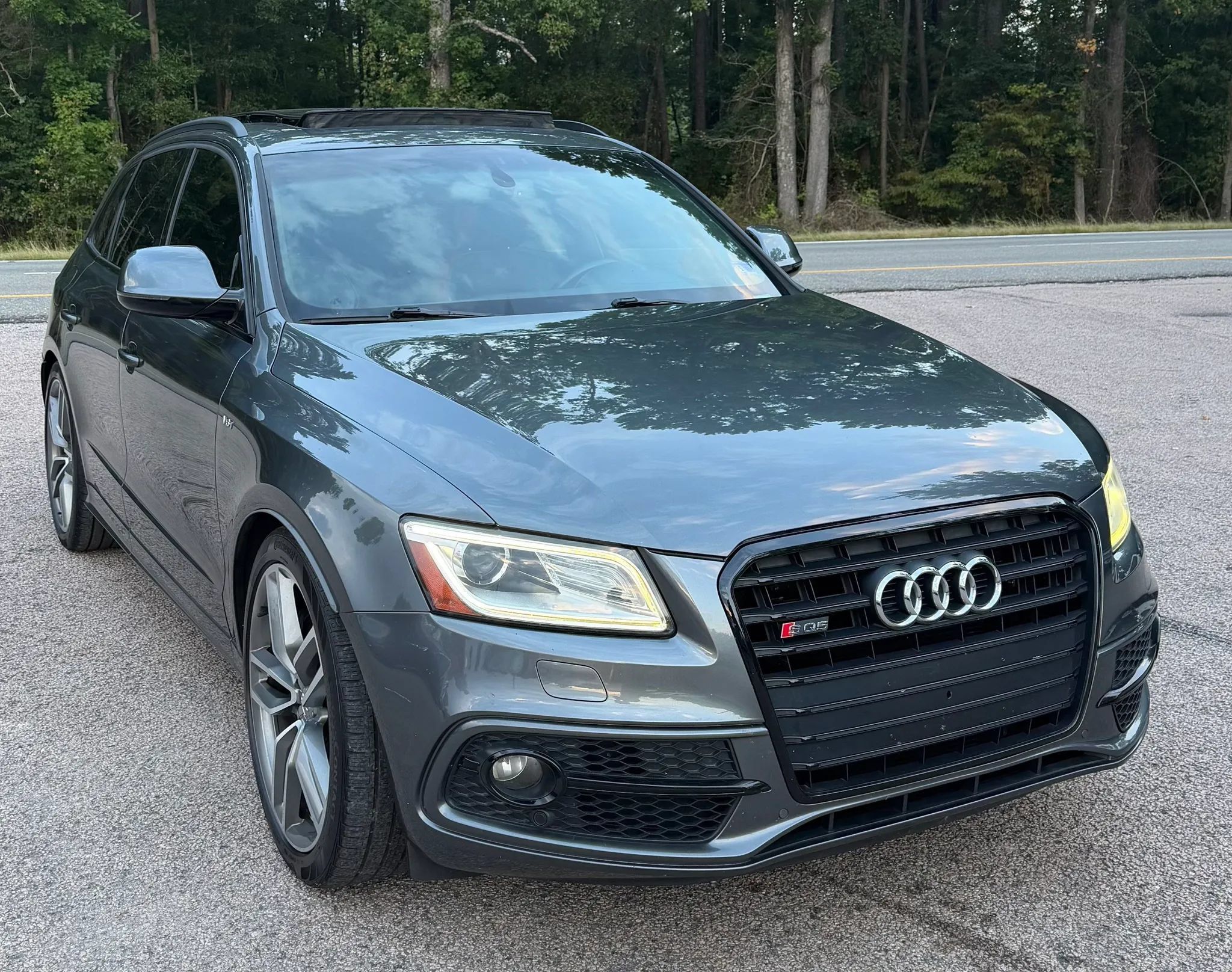 Used 2015 Audi SQ5 Premium Plus AWD/4WD image 11