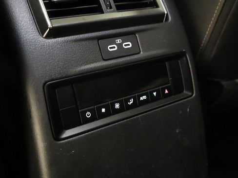 Used 2024 MAZDA CX-90 3.3 Turbo w/ Preferred Package image 29