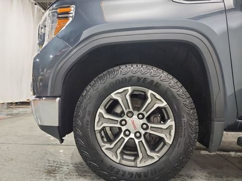Used 2019 GMC Sierra 1500 SLE w/ SLE Value Package image 22