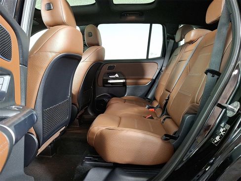 Used 2021 Mercedes-Benz GLB 35 AMG 4MATIC image 13