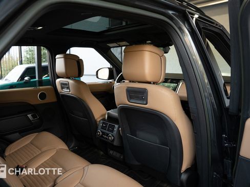 Used 2023 Land Rover Discovery HSE R-Dynamic image 31