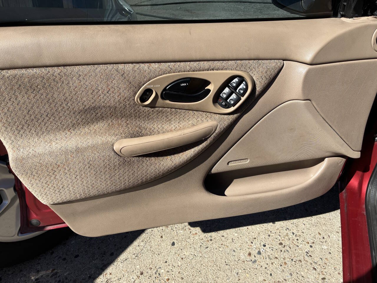 Used 1998 Ford Contour LX FWD image 10