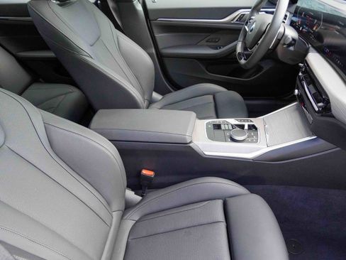 Certified 2025 BMW 430i w/ Premium Package image 12