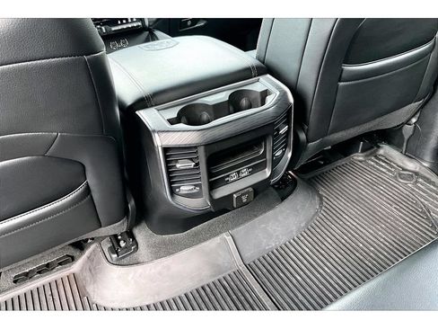 Used 2023 RAM 1500 Laramie AWD/4WD image 33