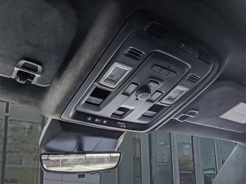 Used 2023 Cadillac Escalade V image 33