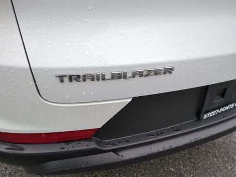 Used 2024 Chevrolet TrailBlazer LS w/ LS Convenience Package image 30