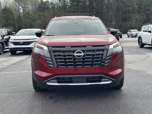 New 2026 Nissan Pathfinder Platinum image 2