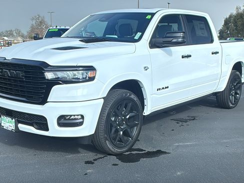 New 2026 RAM 1500 Laramie AWD/4WD image 7