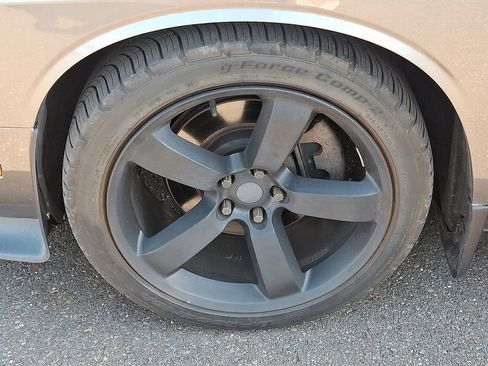 Used 2012 Dodge Challenger R/T RWD image 8